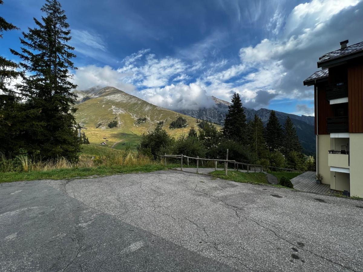 Appartement La Clusaz Avec Terrasse Sur Les Pistes De Ski Manigod Ngoại thất bức ảnh